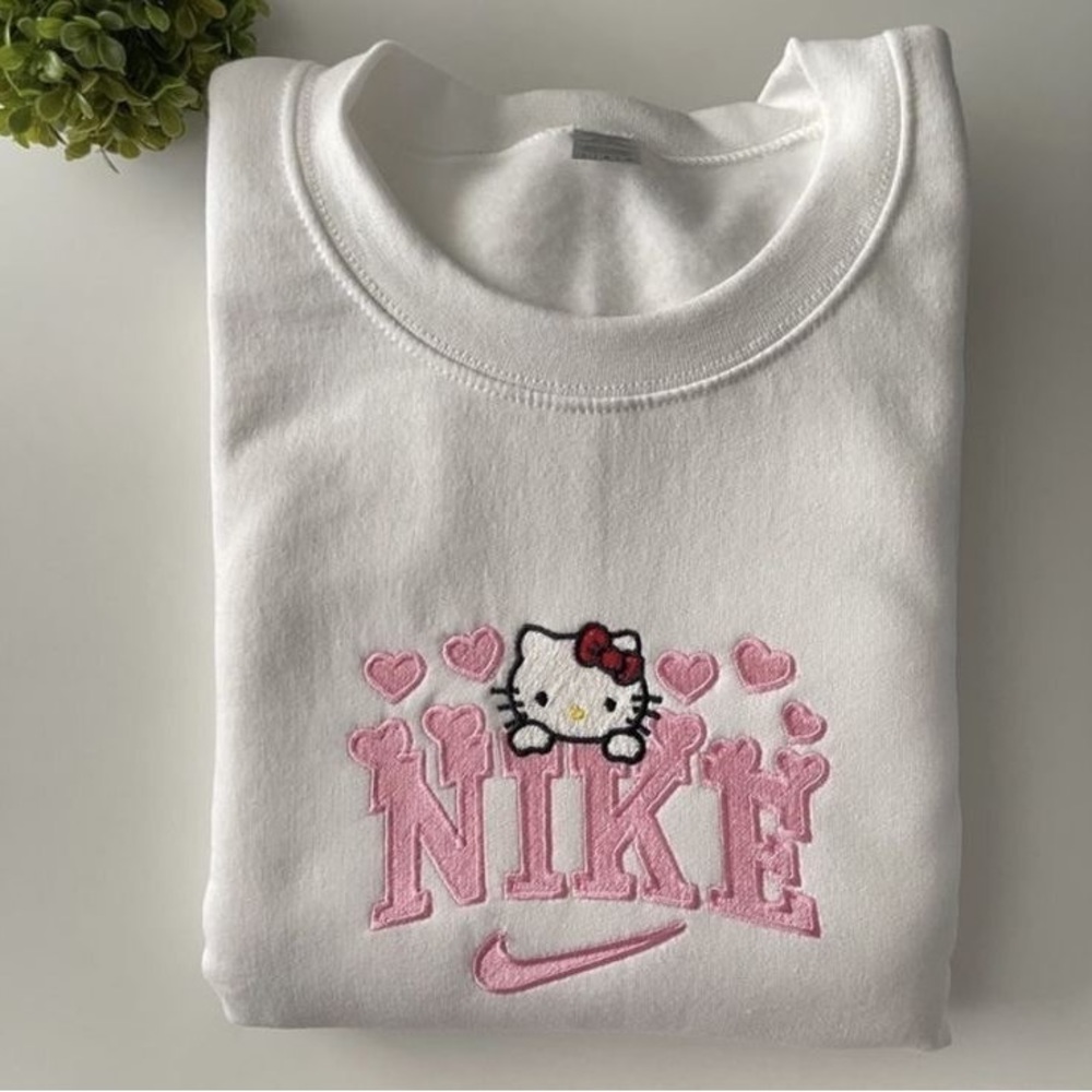 Nike Hello kitty Crewneck